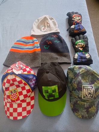 Šiltovky, čiapky, 140