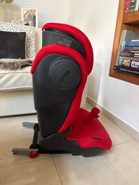 Autosedačka s ochrannou podložkou na sedadlo, römer
