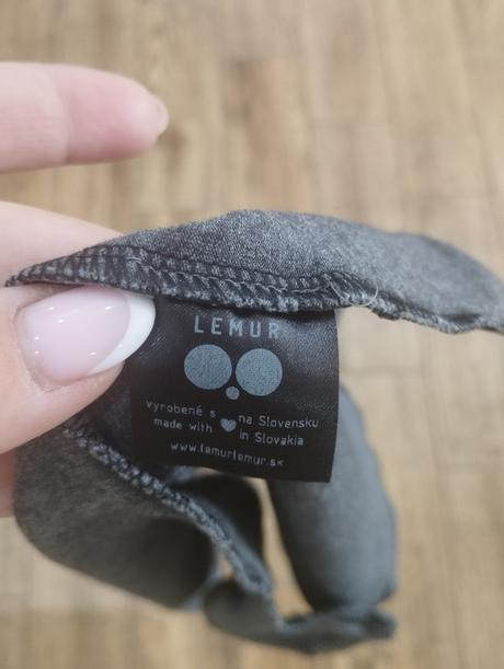 Svietiace tričko, 110