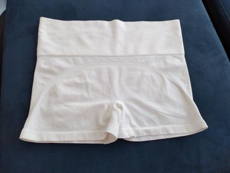 Tvarujuce, stahovacie biele nohavicky, crivit,m