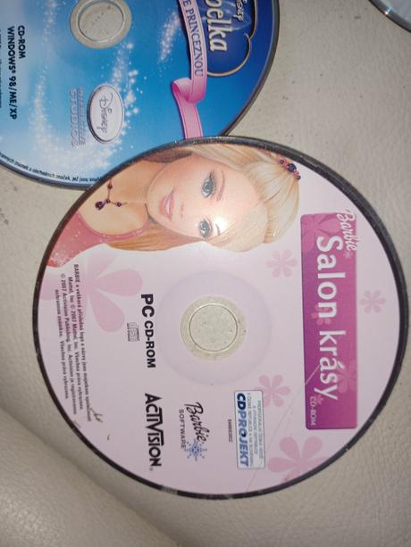 Cd rom barbie,popelka,