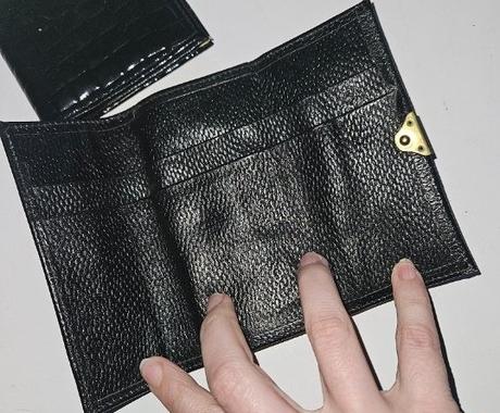 Malá čierna šikovná peňaženka, 