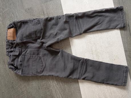 Rifle a tričko, zara,98