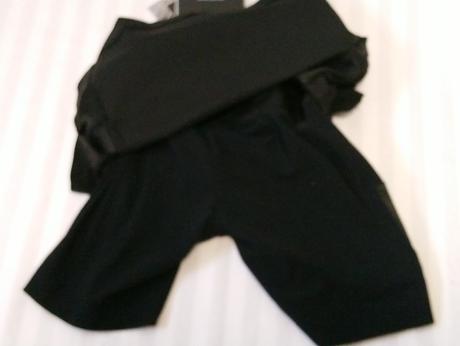2 v 1 dámska čierna sukňa a elastické šortky, calm, xs