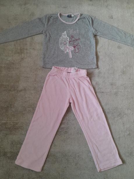 Predám froté pyžamko, lupilu,104