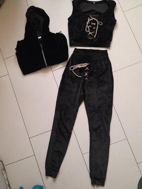 3 set xs, xs