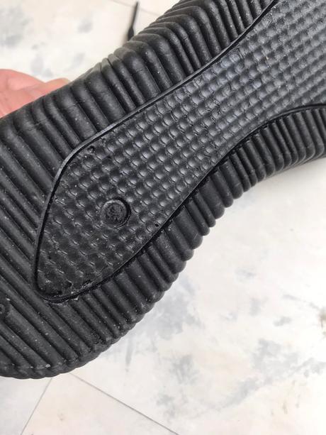 Ľahúčke tenisky, 37