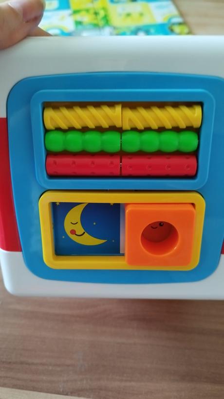 Detská motoricka kocka, 