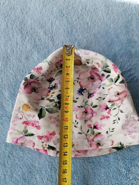 Kvietkovany kompletik, 74