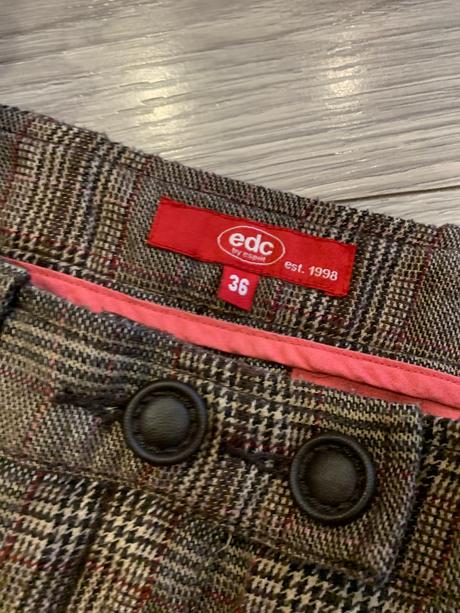 Karovane gate, esprit,s