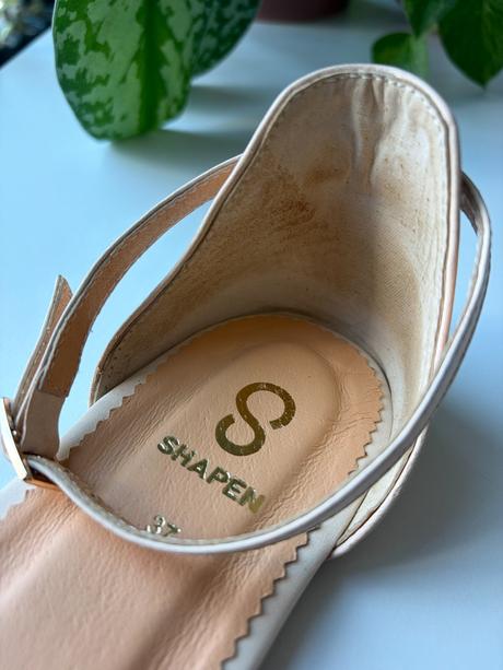 Shapen barefoot sandálky lily 3.0 natural, veľ.37w, 37