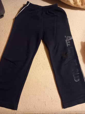 Predám tepláky, japitex,110