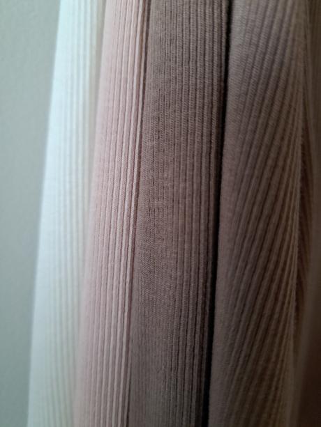 Rebrované tričká 3ks spolu, next,152