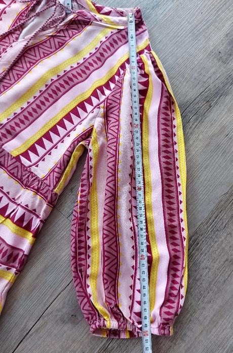 Vzorovaný rúžový top, 38