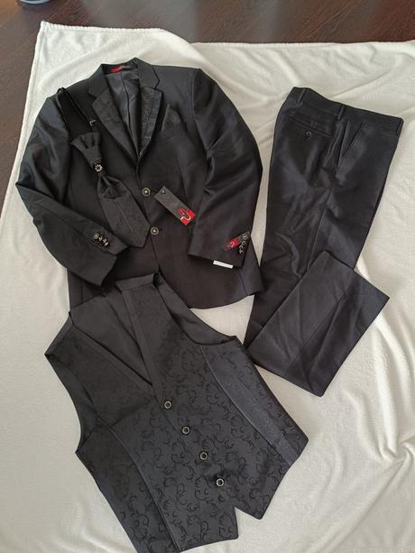 Svadobný / slávnostný komplet oblek, 44