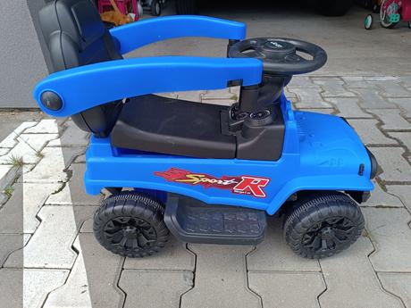 Autíčko na tlačenie,