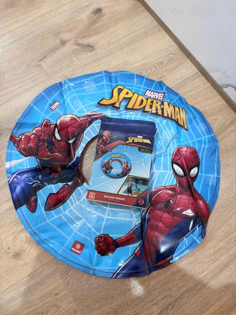 Disney rukávniky a kolesa na plávanie,