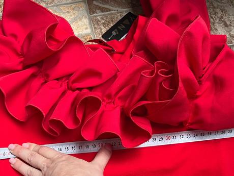 Nové elastické tričko s visačkou, 