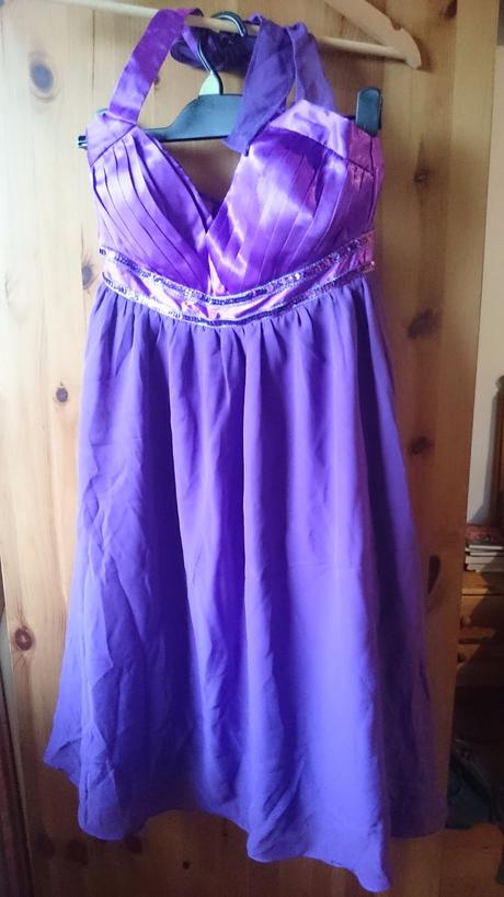 Spoločenské šaty, krásne, zaujímavé, ligotavé, xs