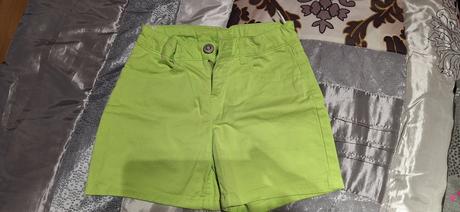 Šortky, nenosené., c&a,134