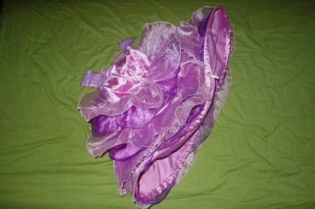 Karnevalove saty s obrucou z disney store,