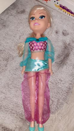 Bábika glimma girlz disney,