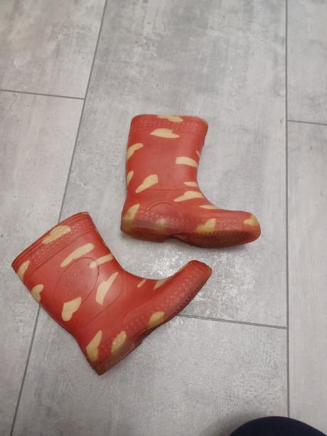 Dievčenské gumáky, 26