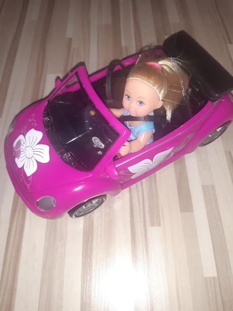 Bábika s autíčkom, 