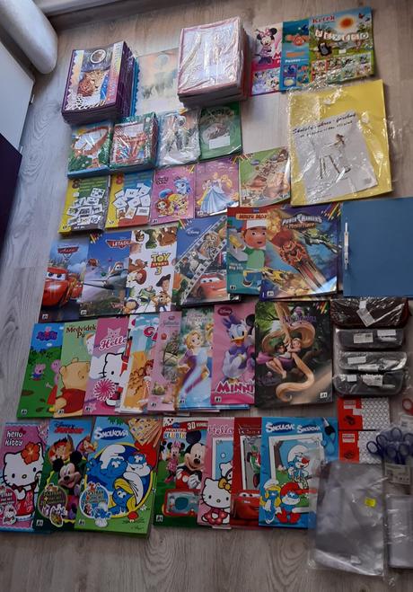 Skolske potreby nove, omalovanky, cena za ks maxim, 