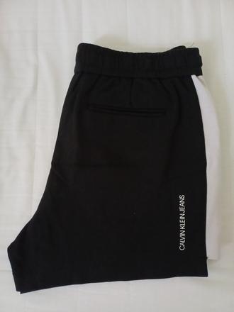 Kratase calvin klein, calvin klein,s