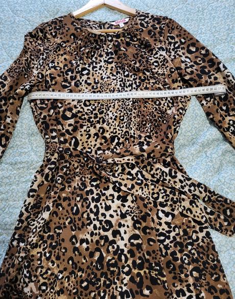 Tigrované šaty, s