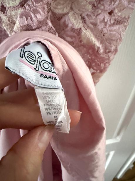 Hodvábna nočná košeľa od maison lejaby, s