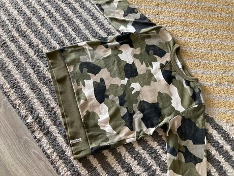 Maskáčová mikina 134/140, lindex,134