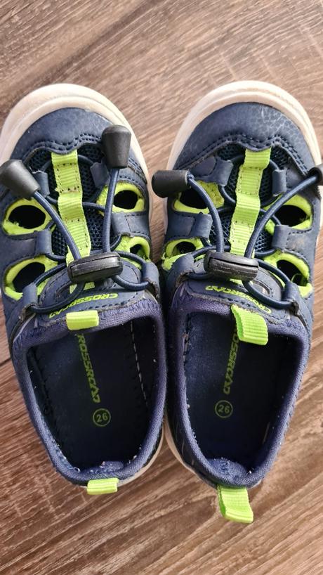 Botasky s otvormi, 26