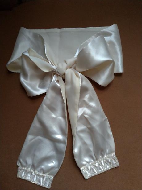 Saténová serpa opasok, 