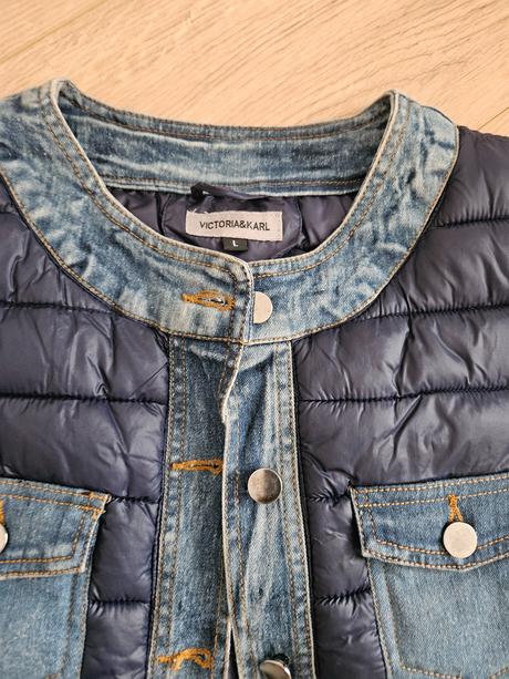 Jarná prešívaná bunda s džínsovými detailami, s