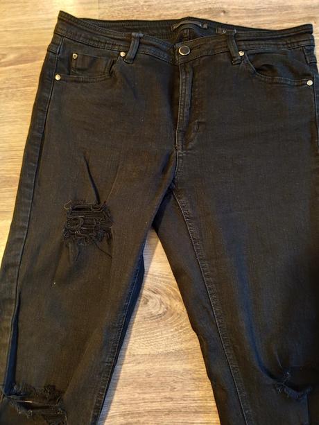 Čierne džínsy, reserved,40
