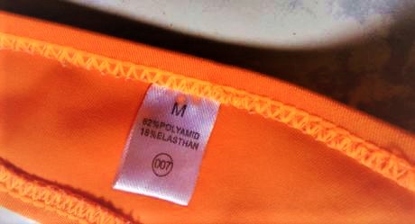 Neónkový vršok k plavkám, m