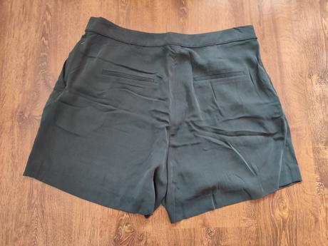 Dámske kraťase, h&m,46