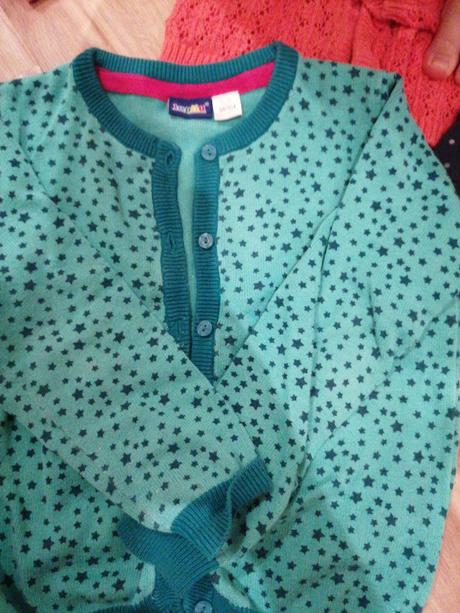 Svetríky, lupilu,104