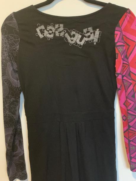 Desigual čierne šaty s aplikáciou, desigual,l