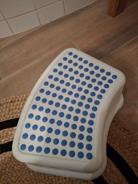 Protišmykový stupienok, schodíky pre deti, 