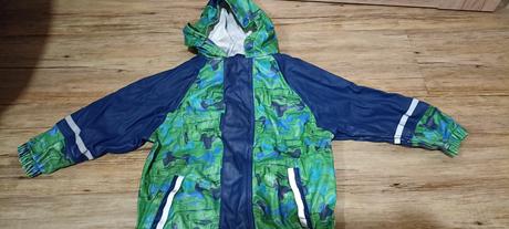 Nepremokavý overal, 80