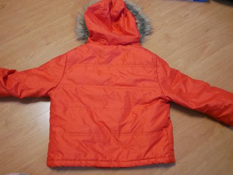 Červená vetrovka authority, authority,98