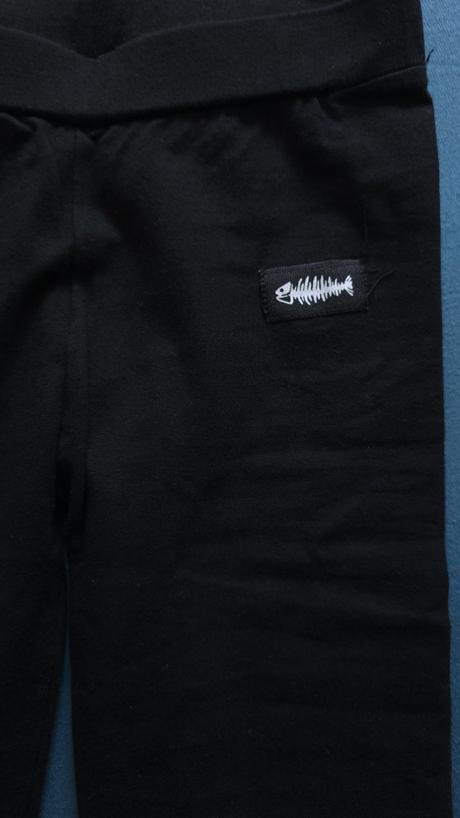 Predám dievčenské športové tepláky, 128