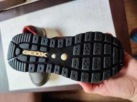 Predám krásne topánky, geox,32