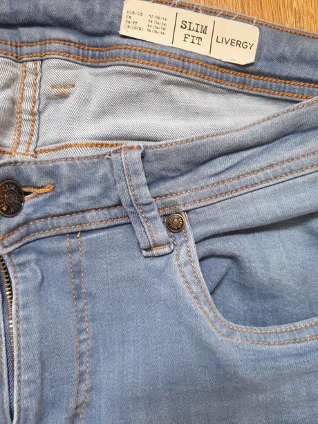 Rifle bledomodré, 36