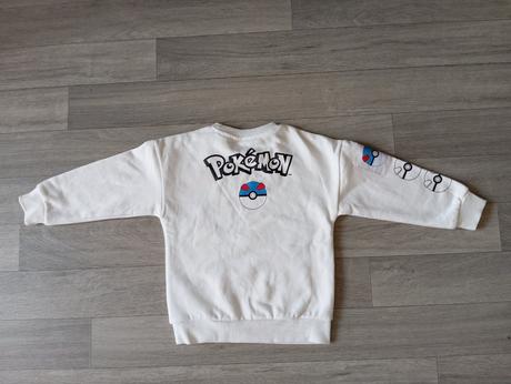 Pokémon biela mikina 116 a 128, primark,116 / 128