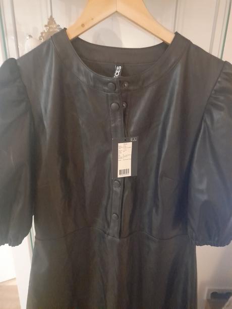 Koženkové šaty pieces, m