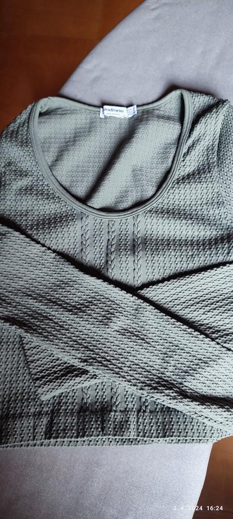 Tričká, stradivarius,s